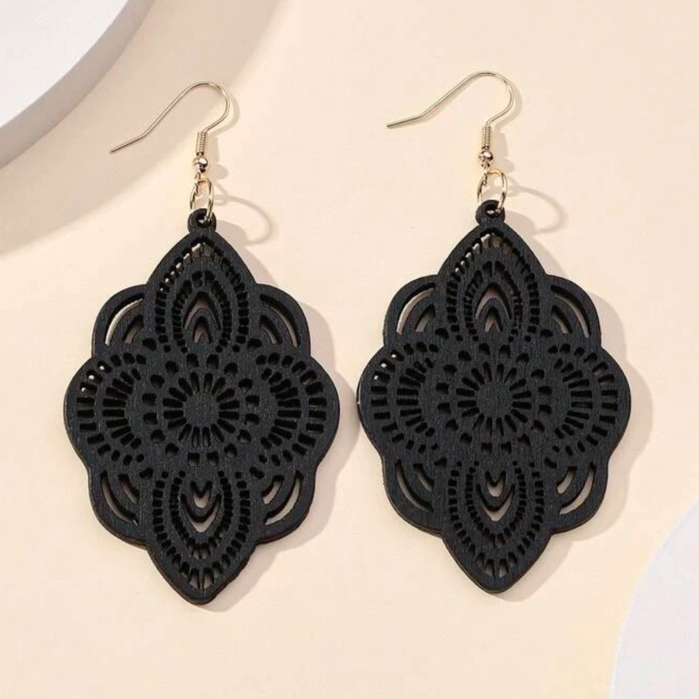 2/$10 NEW! Bohemian Hollow Out Drop Earrings Cute Boho Basic